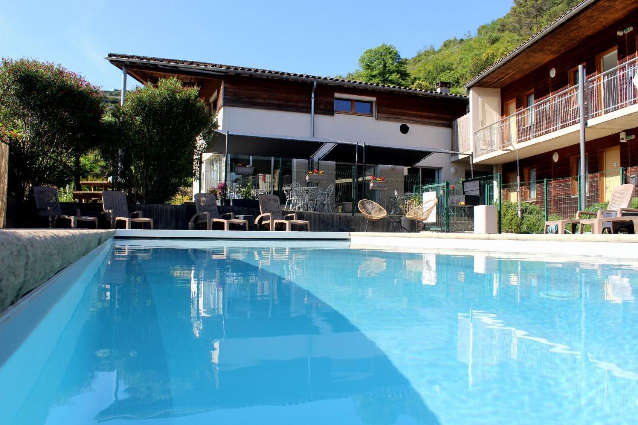 Hotel Le Vanseen Les Vans Exteriör bild